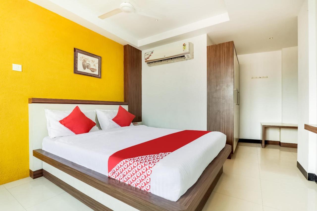 Oyo 61247 Hotel Vijayalakshmi Тируппур Экстерьер фото