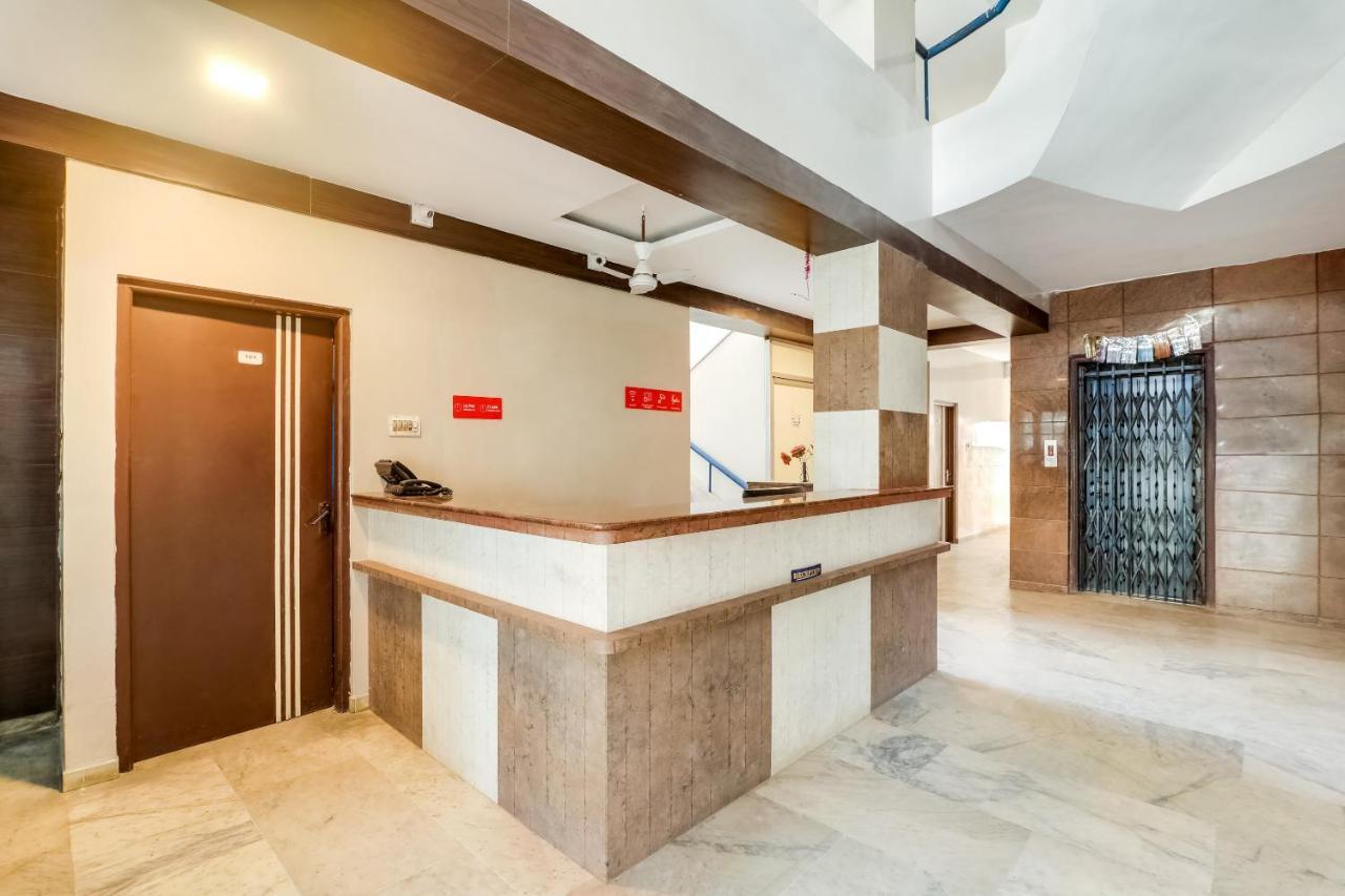 Oyo 61247 Hotel Vijayalakshmi Тируппур Экстерьер фото